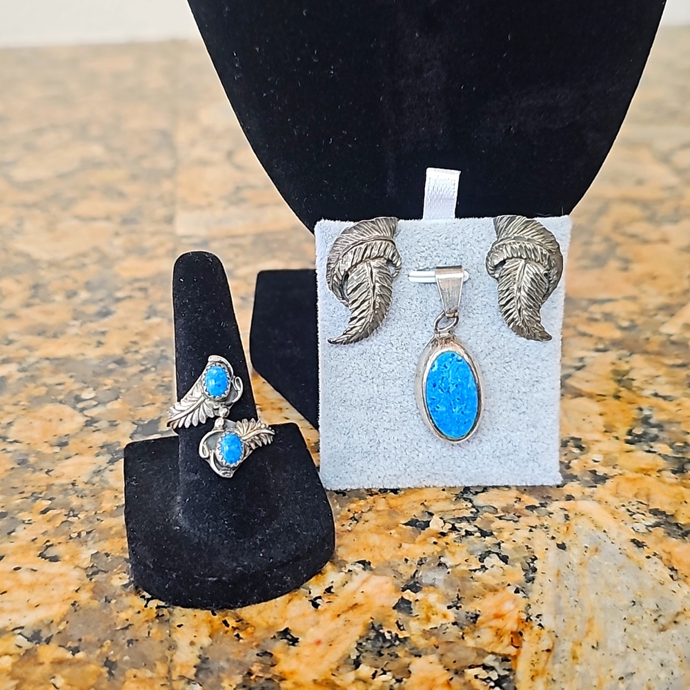 Unique denim Lapis Lazuli &sterling silver feather earrings, ring with pendant